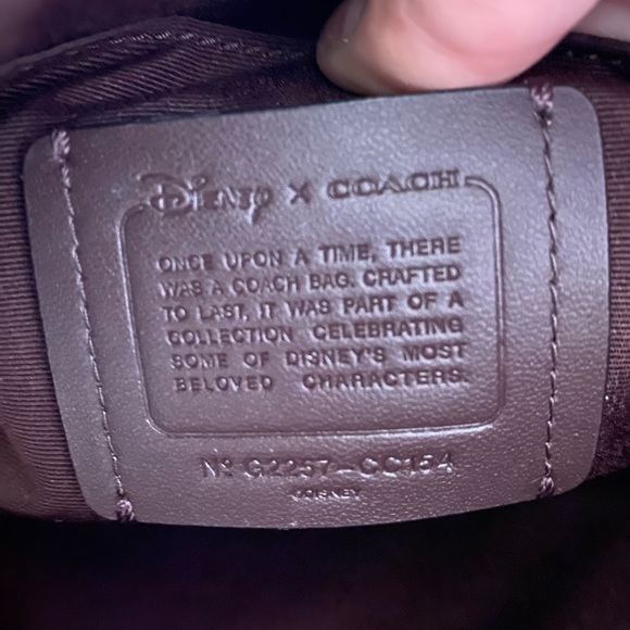 Coach x Disney Rowan file crossbody leather Shoulder Bag with Evil Queen Design - Picture 14 of 15